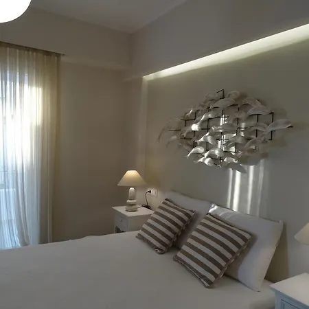 בית הארחה Naxos Oceamo 4*