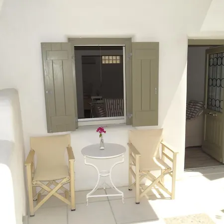 Guest house Naxos Oceamo 2*
