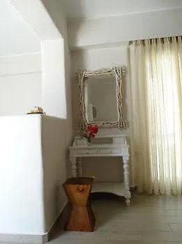 Guest house Naxos Oceamo 2*