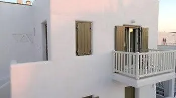 Guest house Naxos Oceamo 2*
