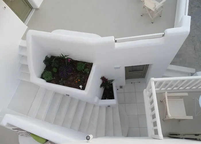 Naxos Oceamo Guest house 4*