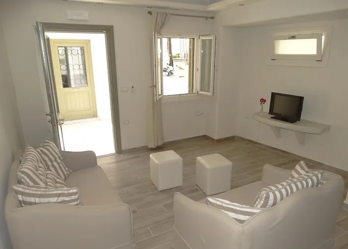 Naxos Oceamo Guest house 4*