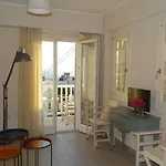 Pensjonat Naxos Oceamo 4*