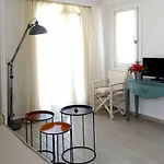 Pensjonat Naxos Oceamo 4*