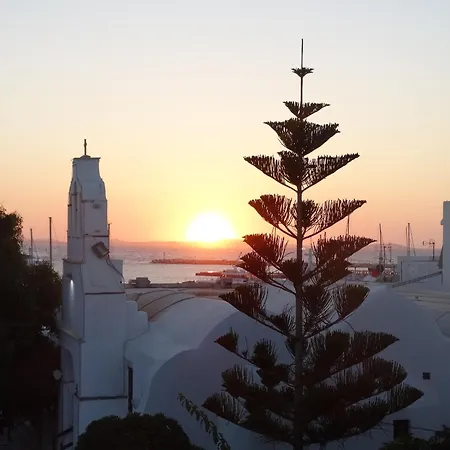 Naxos Oceamo 4*