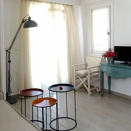 Guest house Naxos Oceamo 4*