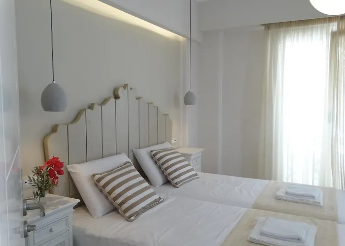 Naxos Oceamo Pensión 4*