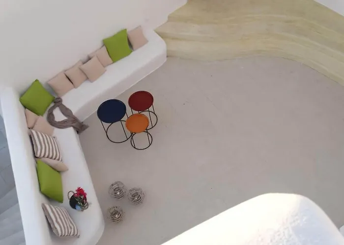 Naxos Oceamo Guest house 4*